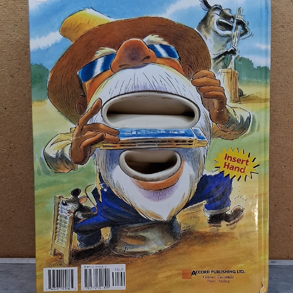 Barnyard Boogie Puppet Book - Picture 3 of 4